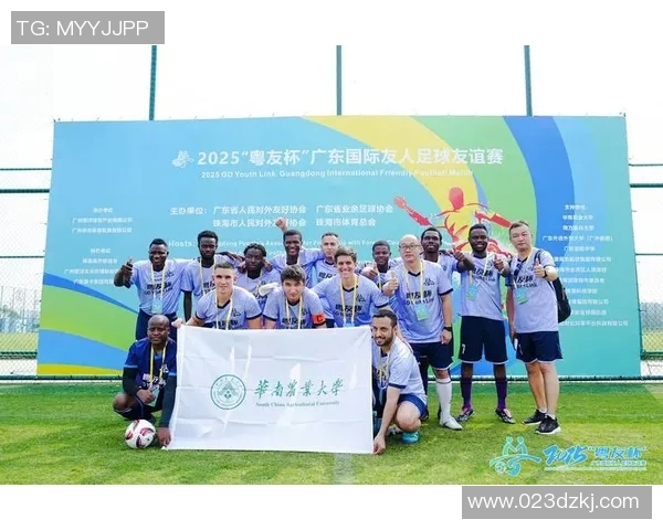 世界杯足球明星速写：聚焦绿茵场上的传奇人物与他们的辉煌瞬间