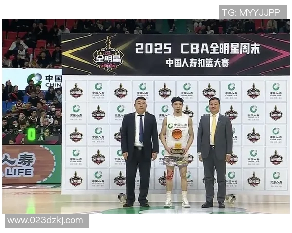 篮球明星身高数据分析与比较表格展示各大球员身高差异及影响因素